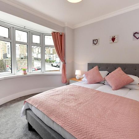 Pass The Keys Newly Refurbished Modern Bungalow - Pets Welcome Villa Swansea Dış mekan fotoğraf